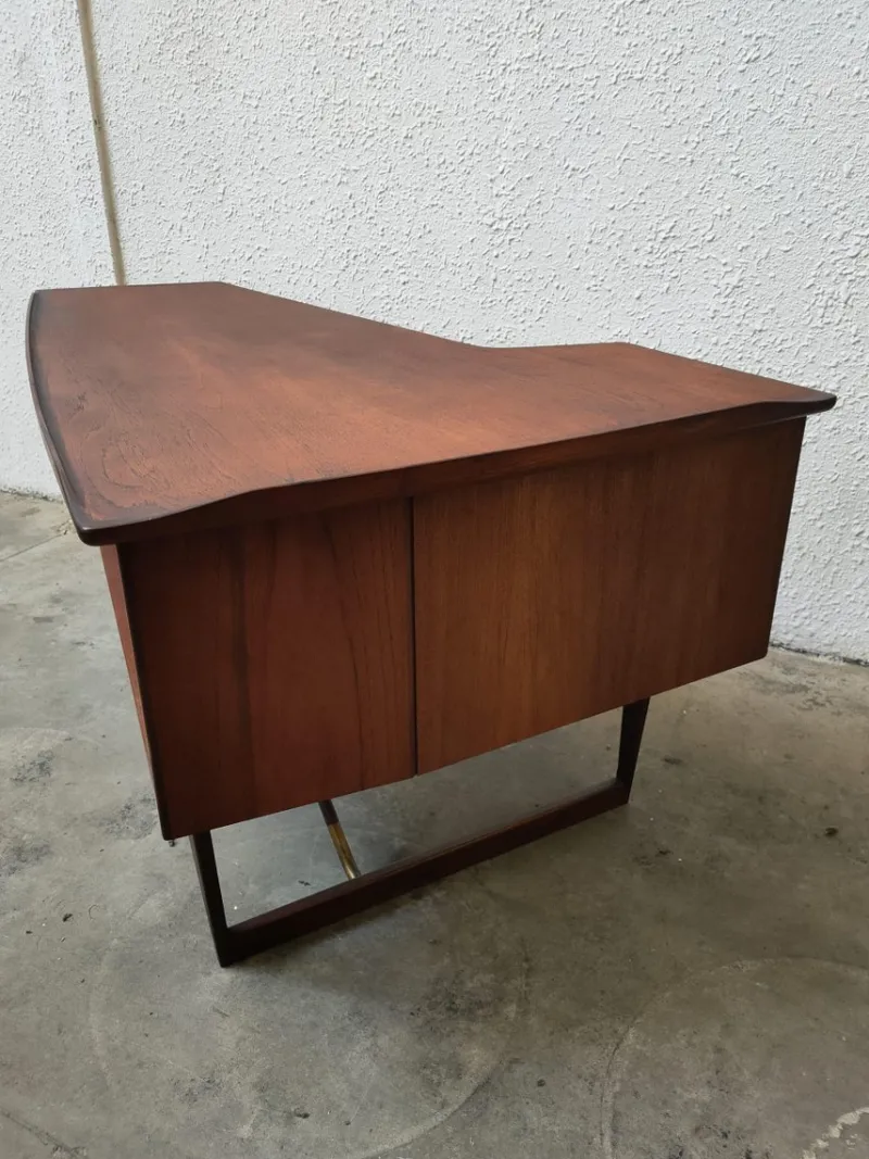 Hot Pamono Boomerang Desk by Peter Lovig