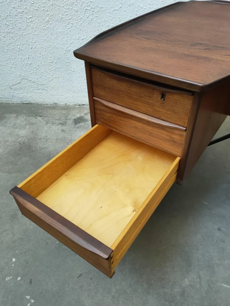 Hot Pamono Boomerang Desk by Peter Lovig