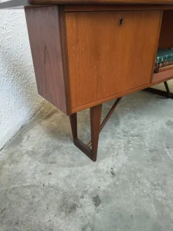 Hot Pamono Boomerang Desk by Peter Lovig