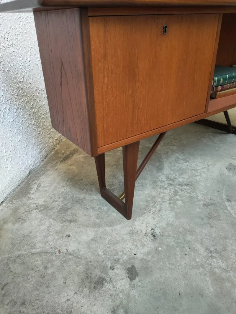 Hot Pamono Boomerang Desk by Peter Lovig