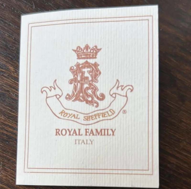 Pamono Bordeaux Velvet Tray Holder by Royal Family> Tables
