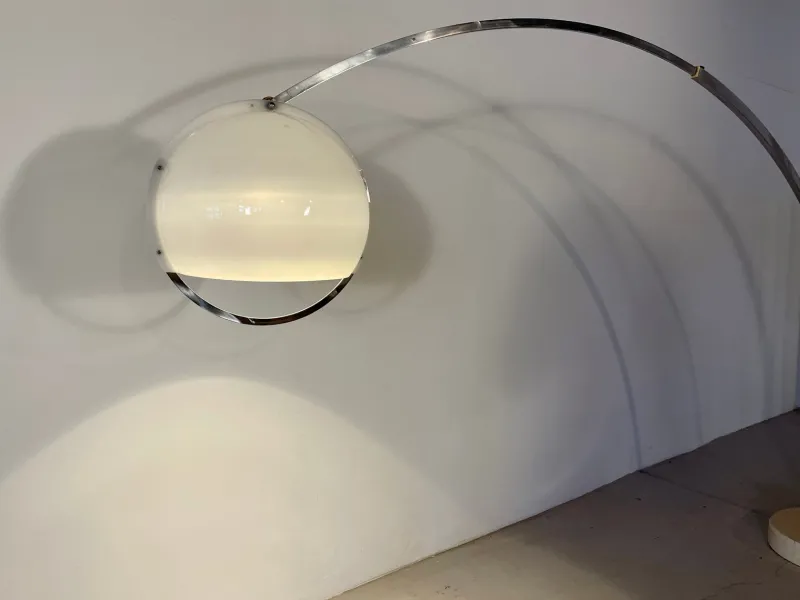 Pamono Bow Lamp from Guzzini, 1970s> Floor Lamps