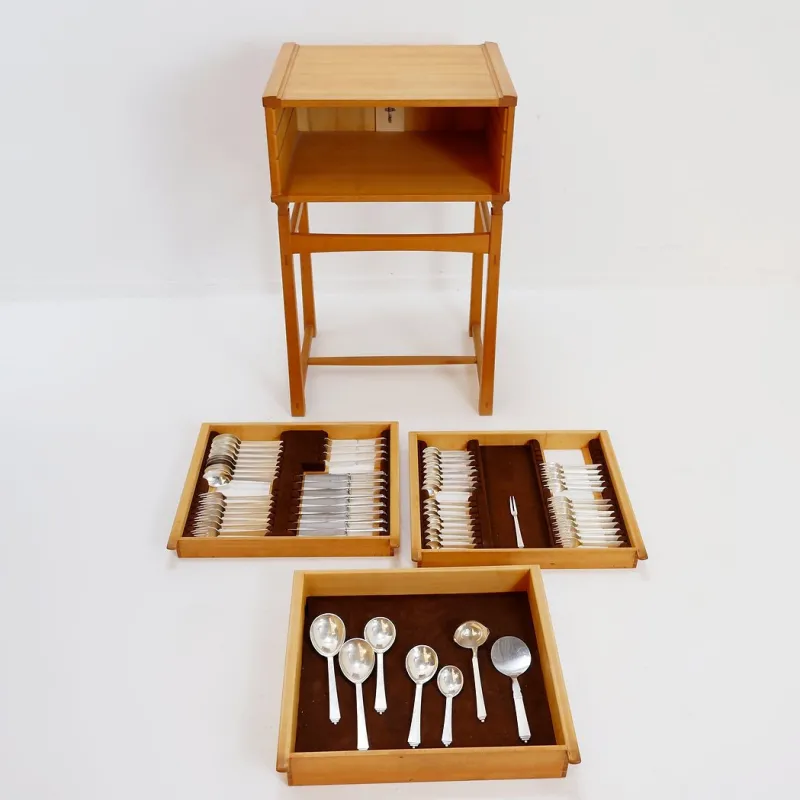 Pamono Box Set with Pyramid Cutlery Set by James Krenov for Georg Jensen, Set of 64> Cutlery & Serving Utensils