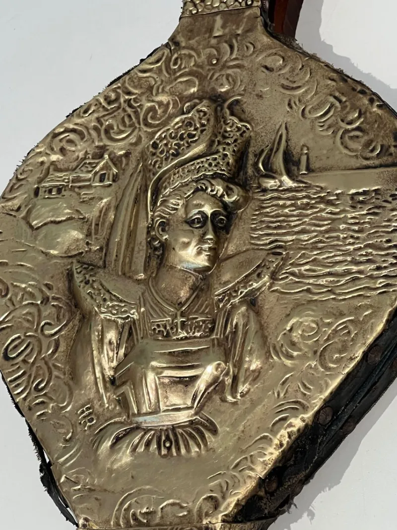 Pamono Brass Chimney Bellows with Woman Motif, 1890s> Fireplaces And Mantels
