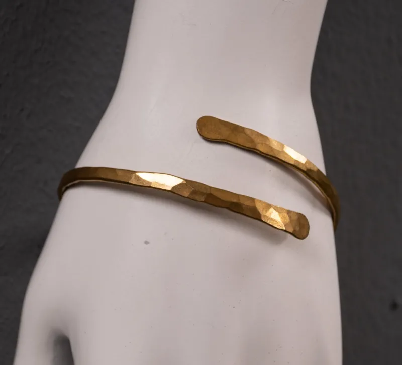 Pamono Brass Cuff Bracelet with Circles, 1980s> Bracelets