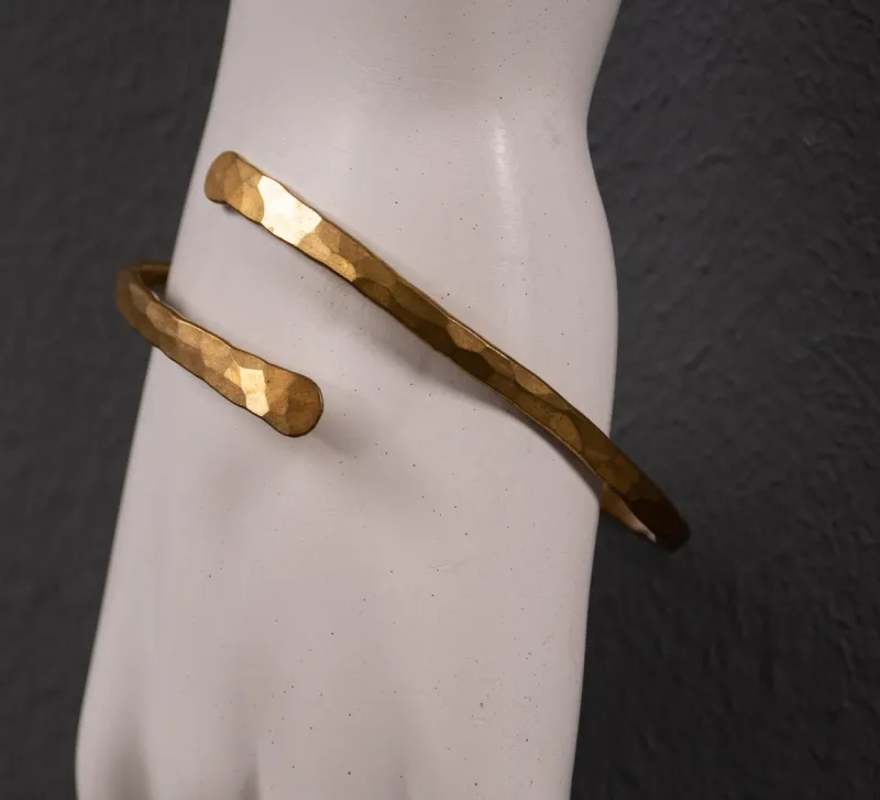 Pamono Brass Cuff Bracelet with Circles, 1980s> Bracelets