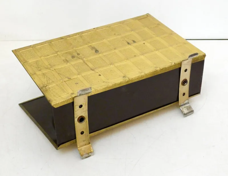 Pamono Brass Magazine Rack attributed to Peerage Brass, England, 1960s> Magazine Racks