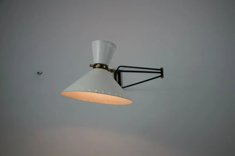 Pamono Brass Wall Lamp by Rene Mathieu for Maison Lunel, 1960s> Wall Lights & Sconces
