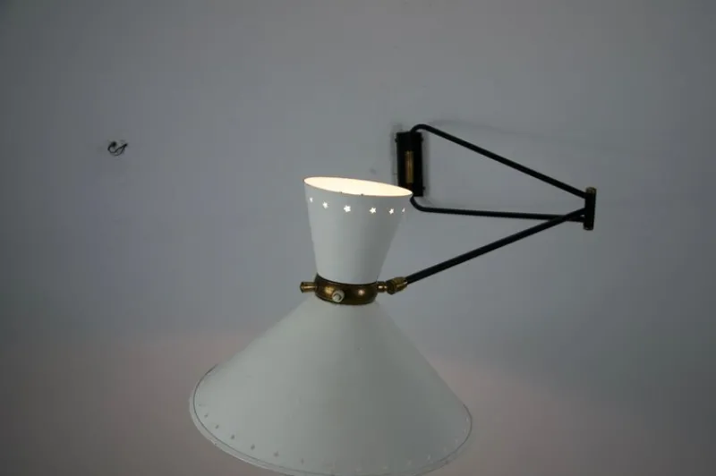 Pamono Brass Wall Lamp by Rene Mathieu for Maison Lunel, 1960s> Wall Lights & Sconces