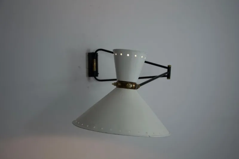 Pamono Brass Wall Lamp by Rene Mathieu for Maison Lunel, 1960s> Wall Lights & Sconces