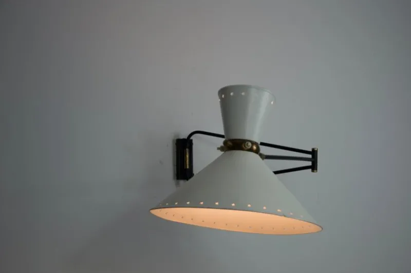 Pamono Brass Wall Lamp by Rene Mathieu for Maison Lunel, 1960s> Wall Lights & Sconces