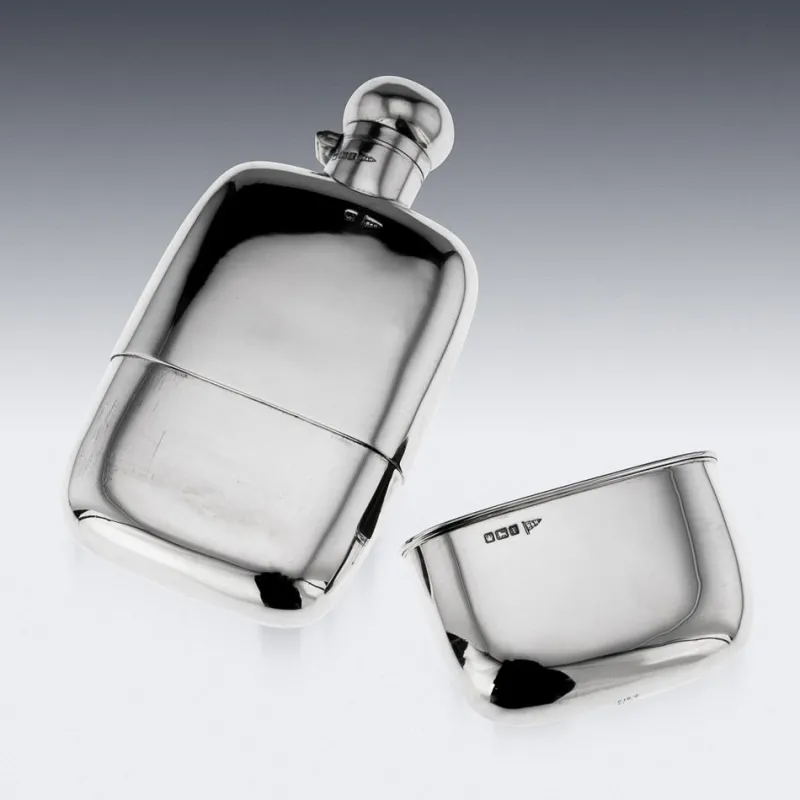 Pamono British Silver Hip Flask and Cup from Walker & Hall, 1915> Bottles, Carafes & Jugs