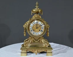 Hot Pamono Bronze Clock by G.Philippe for Palais Royal, 1870s