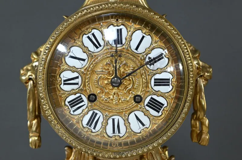 Hot Pamono Bronze Clock by G.Philippe for Palais Royal, 1870s
