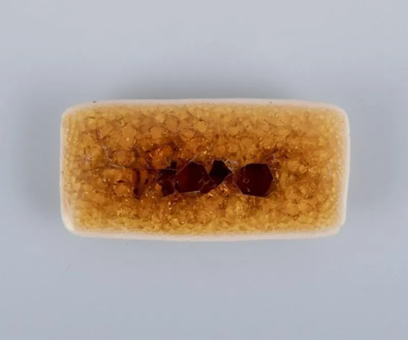 Pamono Brooches in Glazed Stoneware in Different Colors from Ole Bjørn Krüger, 1960s, Set of 7> Brooches