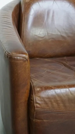 Pamono Brown Cowhide Aviator Armchairs, Set of 2><noscript><img width=