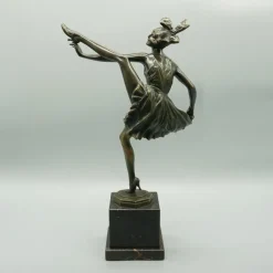 Pamono Bruno Zach, Art Deco High Kick Sculpture, 1920s-1940s, Bronze