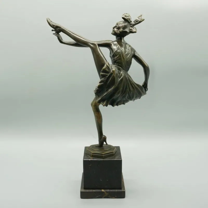 Pamono Bruno Zach, Art Deco High Kick Sculpture, 1920s-1940s, Bronze