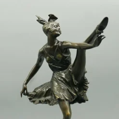 Pamono Bruno Zach, Art Deco High Kick Sculpture, 1920s-1940s, Bronze