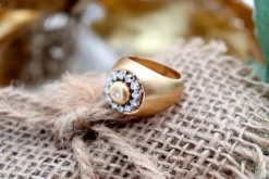 Pamono Brushed Gold Ring with Diamonds in Brilliant Cut> Rings