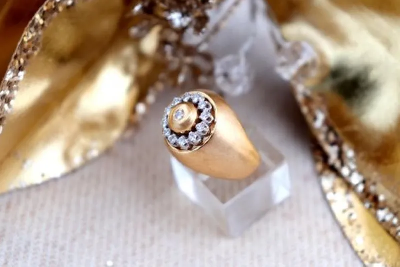 Pamono Brushed Gold Ring with Diamonds in Brilliant Cut> Rings