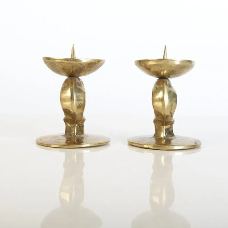 Pamono Brutalist Brass Candlesticks, Set of 2> Candleholders