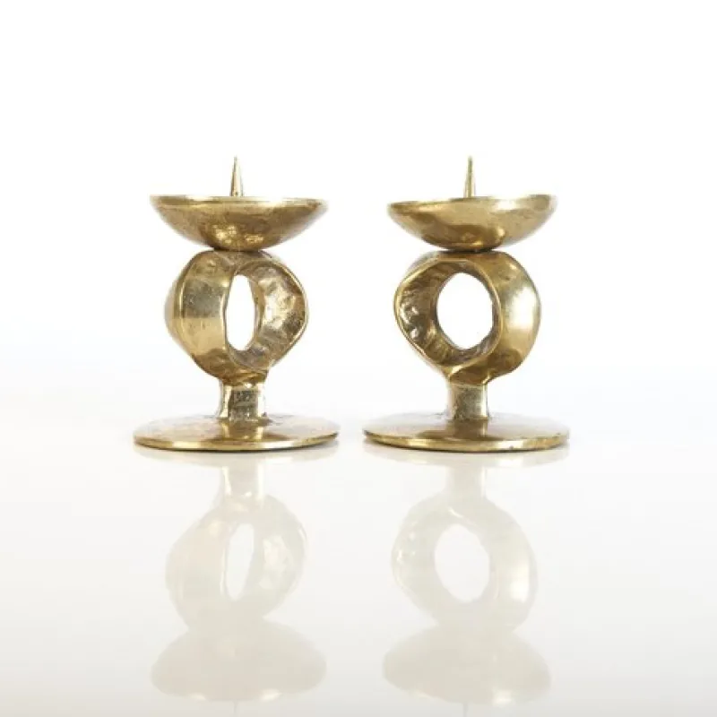 Pamono Brutalist Brass Candlesticks, Set of 2> Candleholders