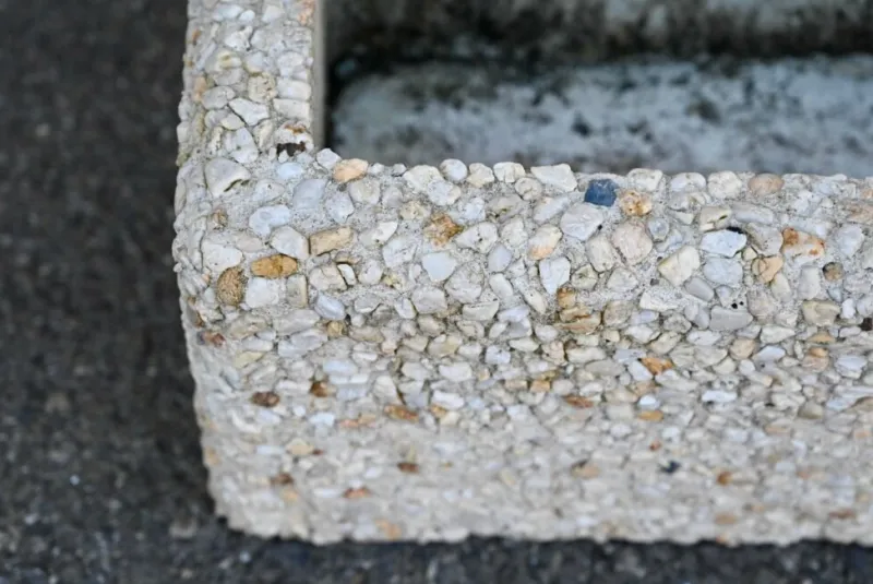 Pamono Brutalist Concrete Planters, 1960s, Set of 2> Planters And Jardiniere