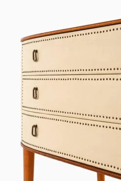 Pamono Bureau in Mahogany and White Artificial Leather attributed to Halvdan Pettersson, 1950s><noscript><img width=