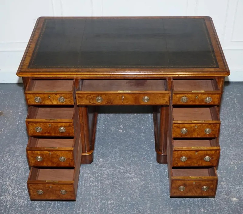 Pamono Burr Walnut Twin Pedestal Desk from Royal Druce & Co., London, United Kingdom, 1840s> Desks