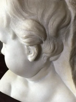 Online Pamono Bust of Putto or Little Girl in White Carrara Marble, 1940s