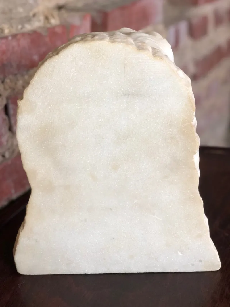 Online Pamono Bust of Putto or Little Girl in White Carrara Marble, 1940s