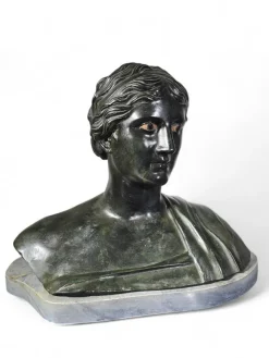 Pamono Bust of the Greek Poetess Sappho, 1860, Bronze> Sculpture