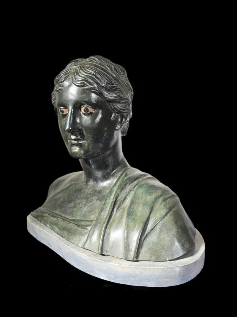 Pamono Bust of the Greek Poetess Sappho, 1860, Bronze> Sculpture