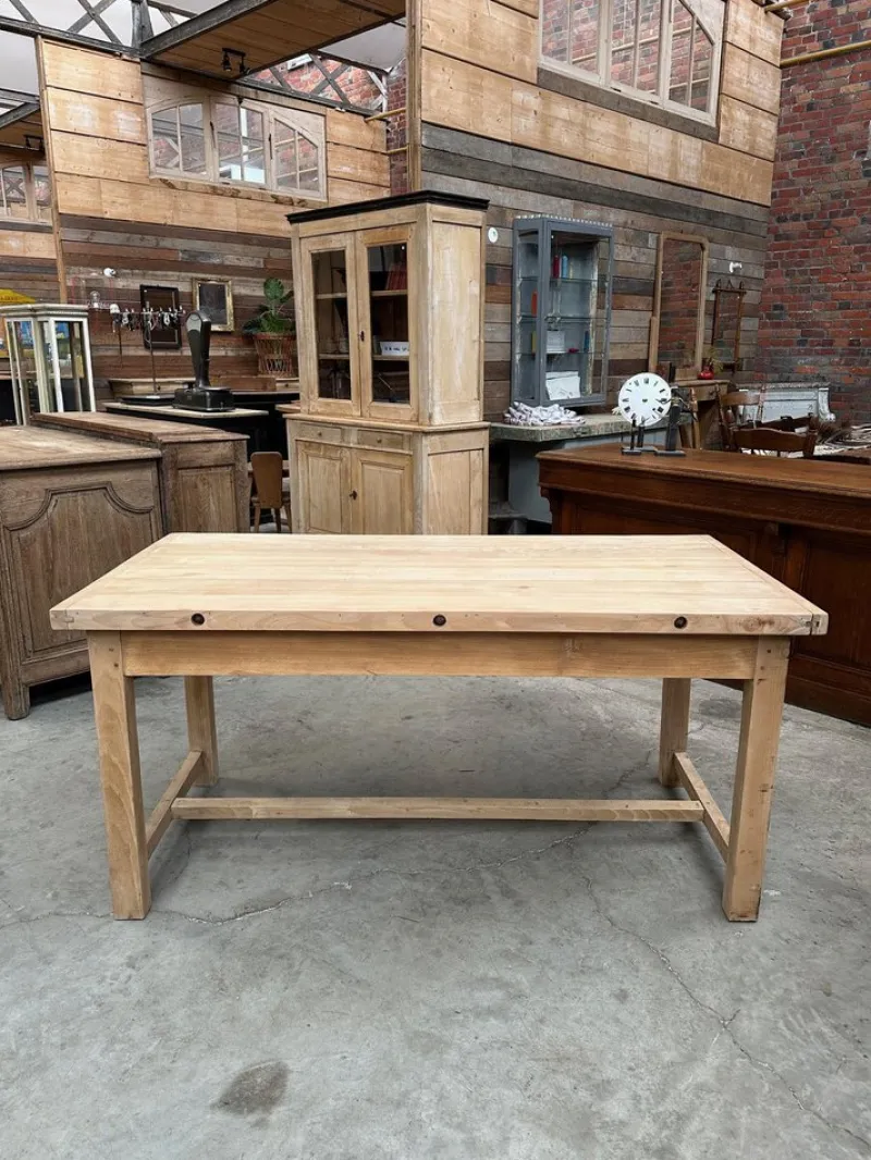Hot Pamono Butcher's Table in Solid Beech