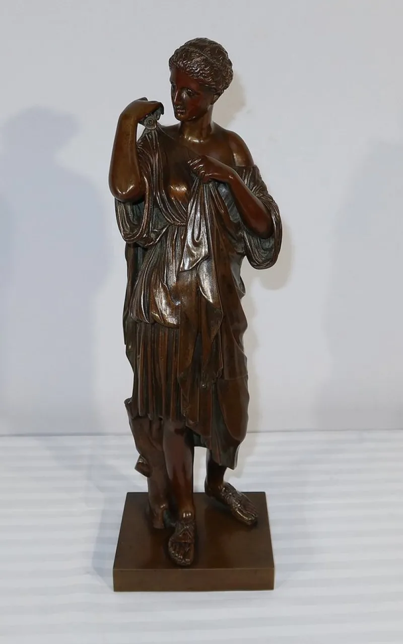 Clearance Pamono C. Sauvage after Praxitèle, Diane de Gabies, Early 1800s, Bronze