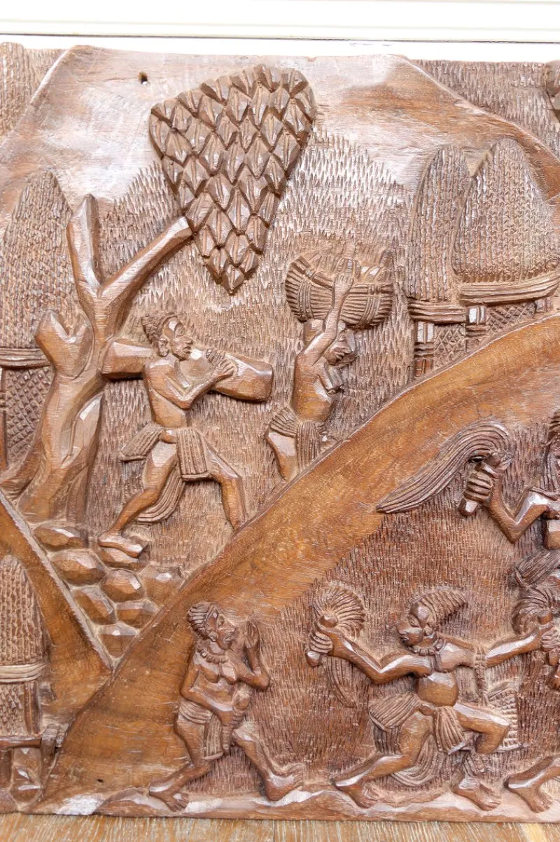 New Pamono Cameroonian Bamoun Artist, Carved Monoxyle Bas-Relief Panel, 1960s, Wood