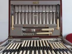 Pamono Canteen of Cutlery from James & William Laing, 1890s, Set of 149> Cutlery & Serving Utensils