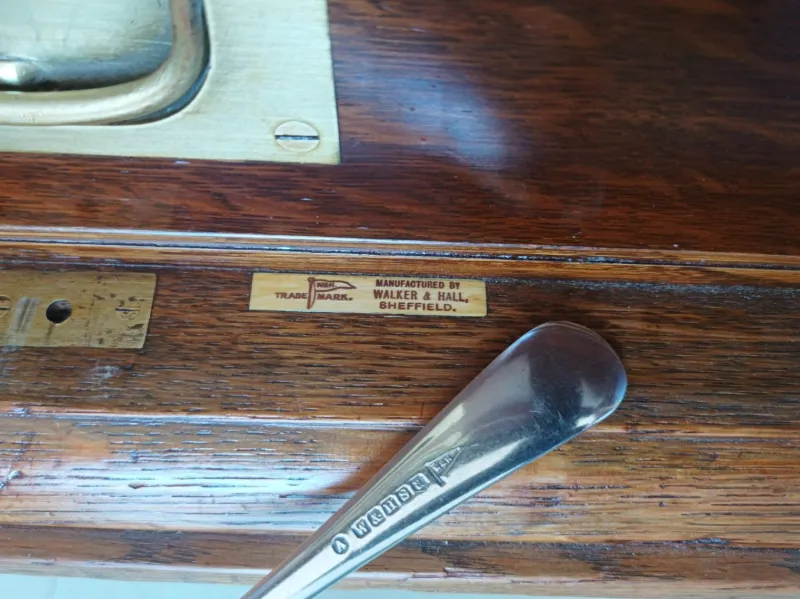 Online Pamono Canteen of Cutlery from Walker & Hall, 1920s, Set of 107