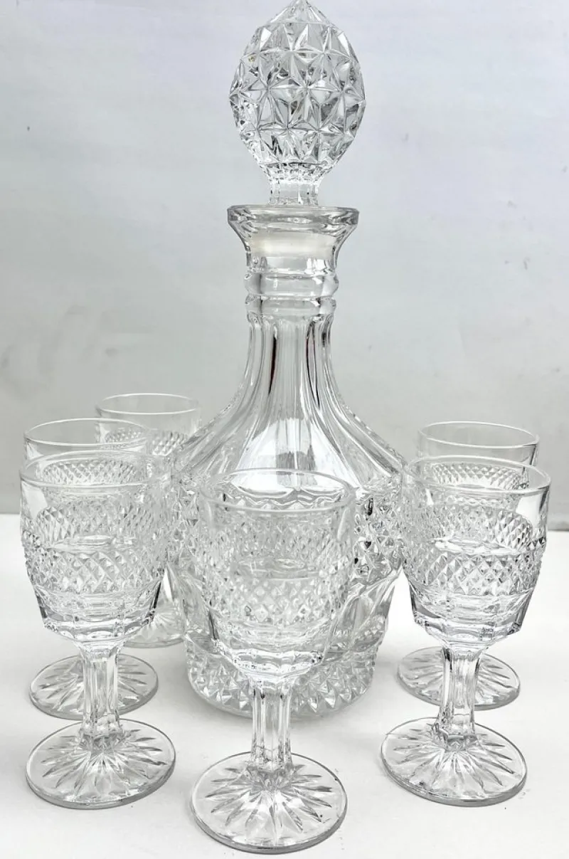 Discount Pamono Carafe with Stopper and Liqueur Glasses, 1940s, Set of 7