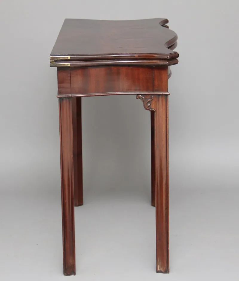 Hot Pamono Card Table, 1770s