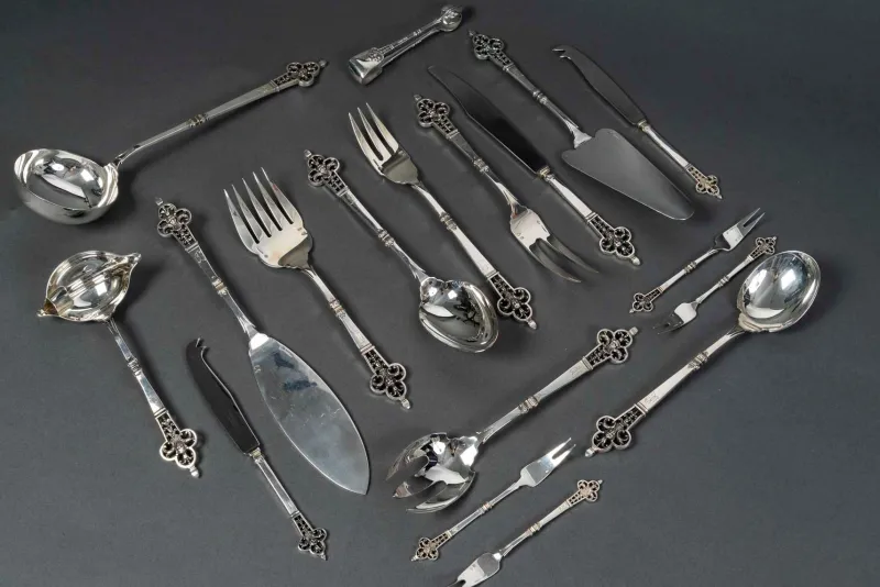 Pamono Cardeilhac Silver Cutlery Set with Minerva Hallmark, 1890s, Set of 150> Cutlery & Serving Utensils