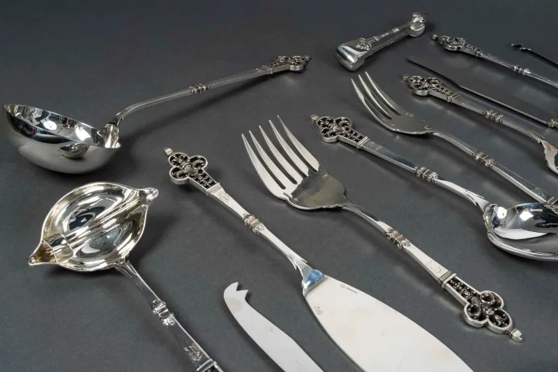 Pamono Cardeilhac Silver Cutlery Set with Minerva Hallmark, 1890s, Set of 150> Cutlery & Serving Utensils