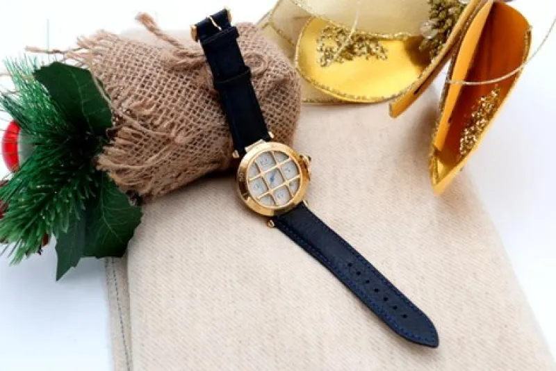 Pamono Cartier Pasha Model Gold Wristwatch> Watches