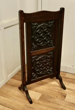 Sale Pamono Carved Gothic Oak Panelled Fire Screen, 1900s