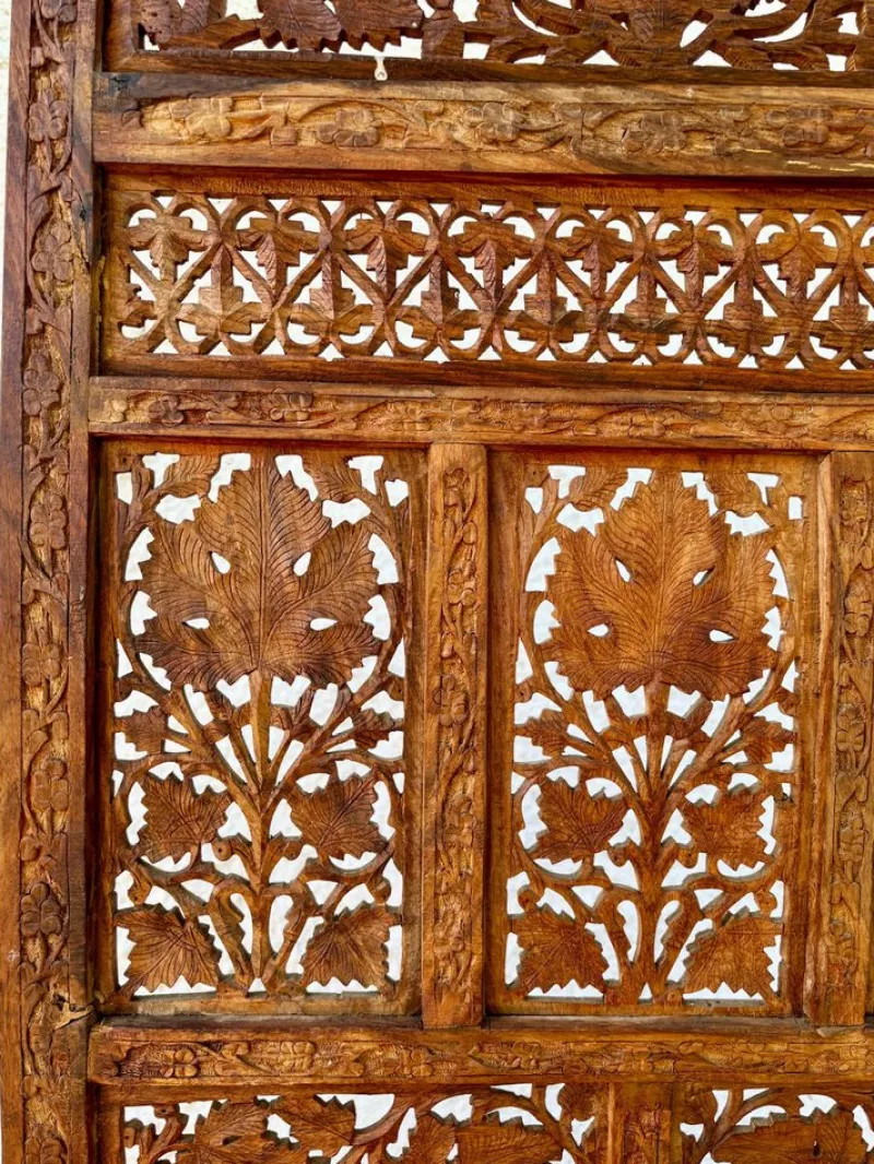 Pamono Carved Hardwood Four-Panel Anglo Indian Folding Screen, 1890s> Room Dividers & Screens