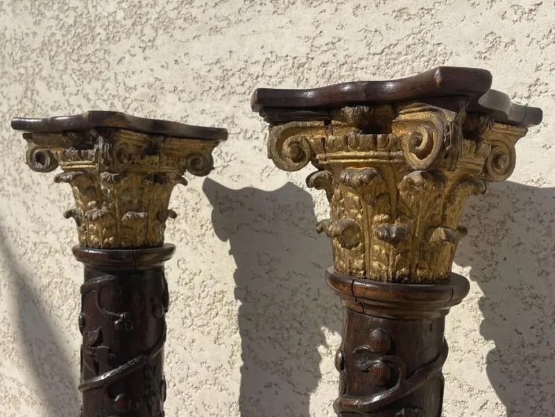Pamono Carved Wooden Columns, Set of 2> Pedestals And Columns