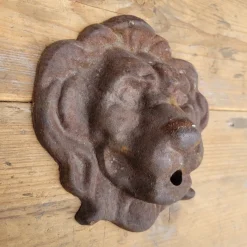 Hot Pamono Cast Iron Gargoyle Lion Fountain Water Ornament