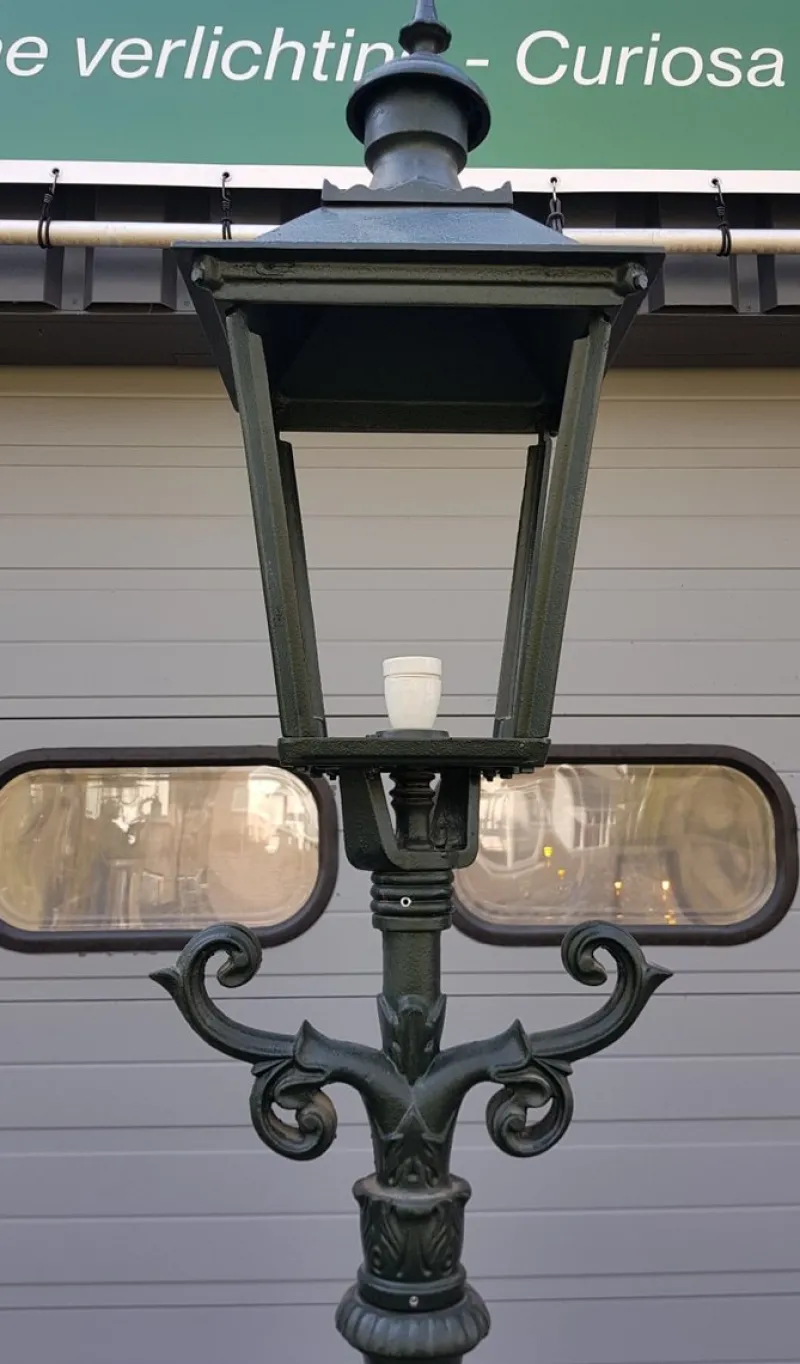 Pamono Cast Iron Lamp Post M2 with Cast Iron Square Lantern