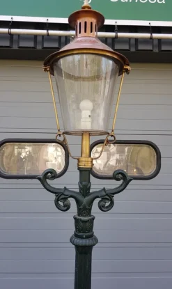 Pamono Cast Iron Lamp Post M2 with Round Copper Lantern> Garden Lighting